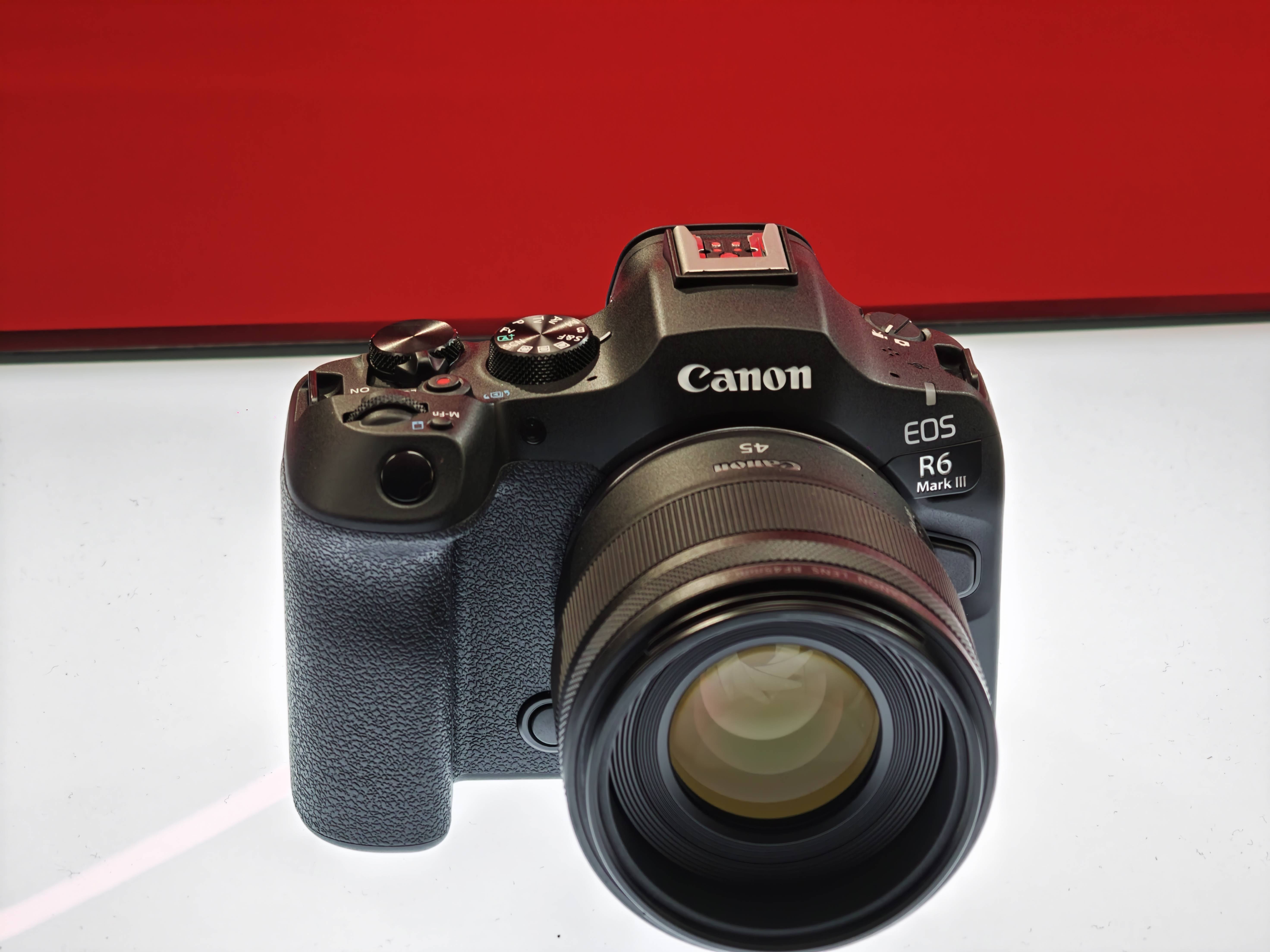 1.7万元！佳能EOS R6 Mark III发布：性能拉满，价格感人